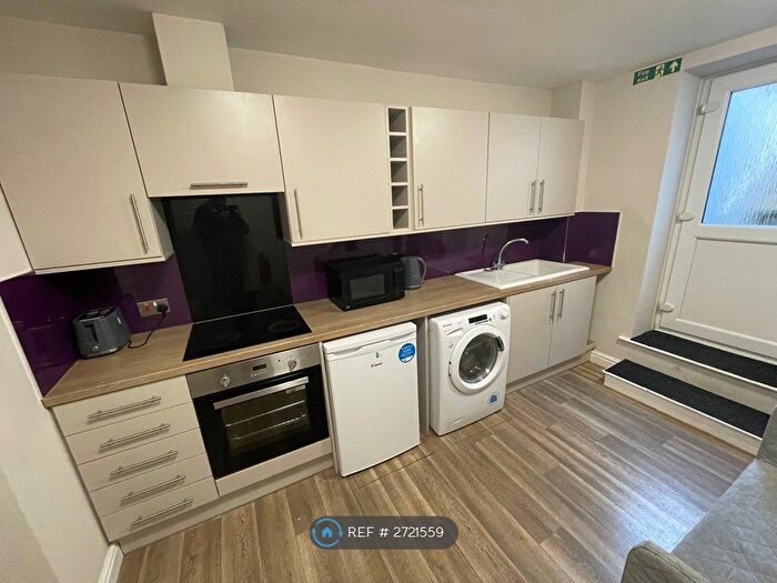 1 Bedroom Flat To Rent In Park Lane, Newmarket, CB8