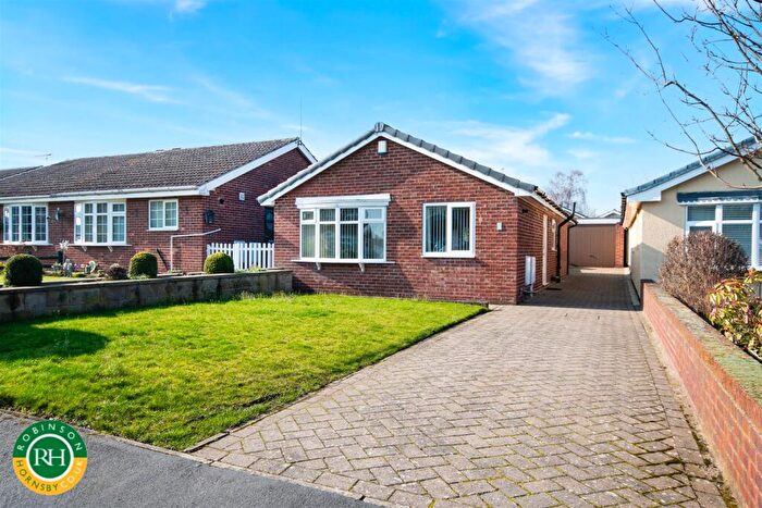 2 Bedroom Detached Bungalow For Sale In Everetts Close, Tickhill, Doncaster, DN11