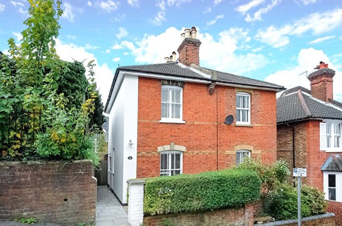 3 Bedroom Semi-Detached House To Rent In Brodie Road, Guildford, GU1