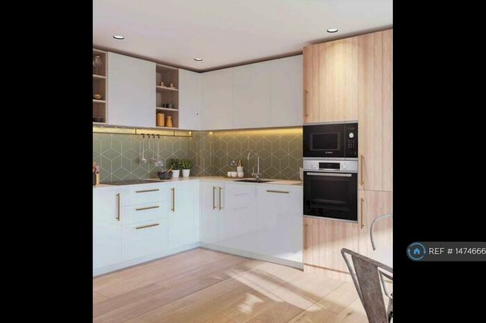 2 Bedroom Flat To Rent In Alington House, London, N8