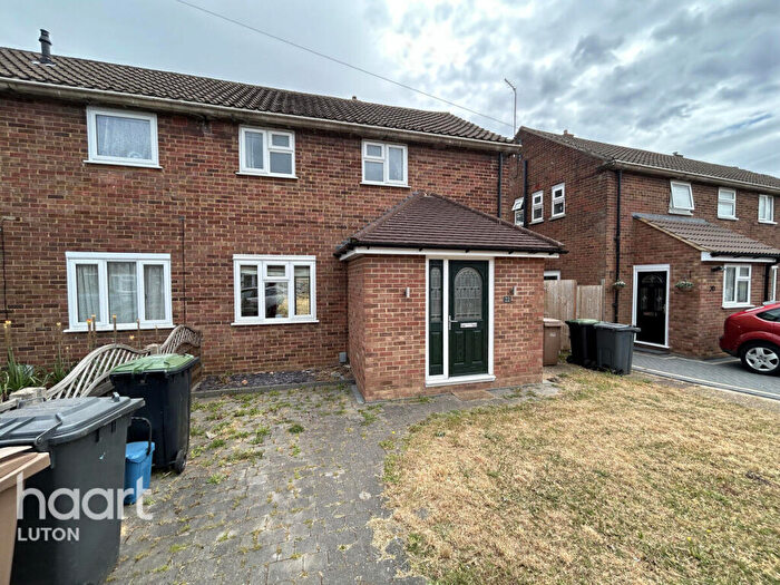 3 Bedroom Semi-Detached House To Rent In Wodecroft Road, Luton, LU3