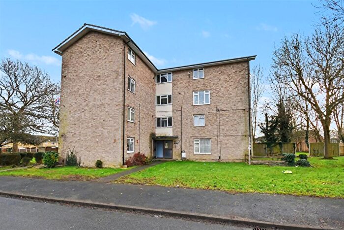 2 Bedroom Maisonette For Sale In Shire Road, Corby, NN17