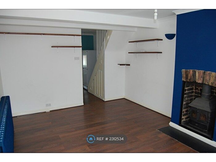 2 Bedroom Terraced House To Rent In Borough Hill, Croydon, CR0