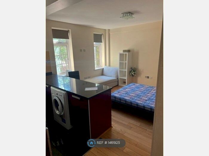 Studio To Rent In Abbey Road, London, NW8