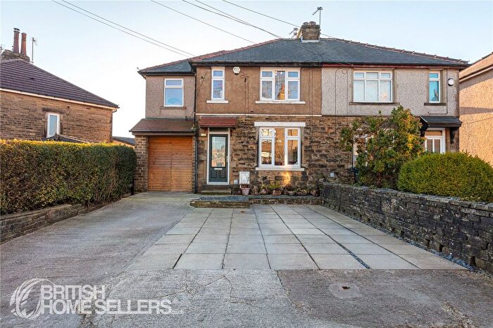 4 Bedroom Semi-Detached House For Sale In Vale Grove, Queensbury, Bradford, West Yorkshire, BD13