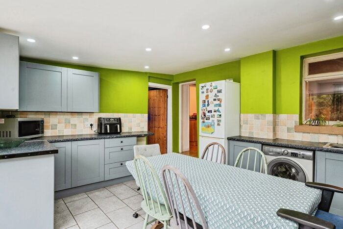 3 Bedroom End Terrace House For Sale In Crown Cottages, Ystradgynlais, Powys, SA9