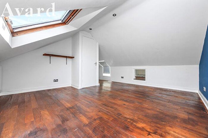 2 Bedroom Maisonette To Rent In Preston Drove, Brighton, BN1