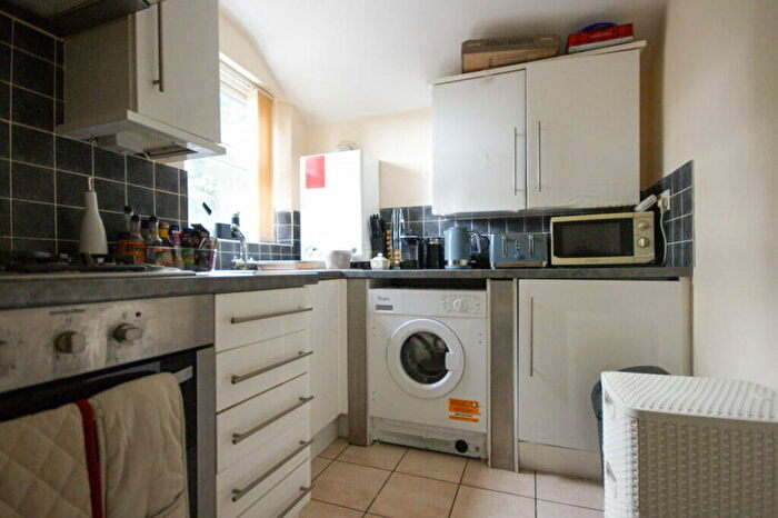 2 Bedroom Terraced House To Rent In Raddlebarn Road, Selly Oak, Birmingham, B29