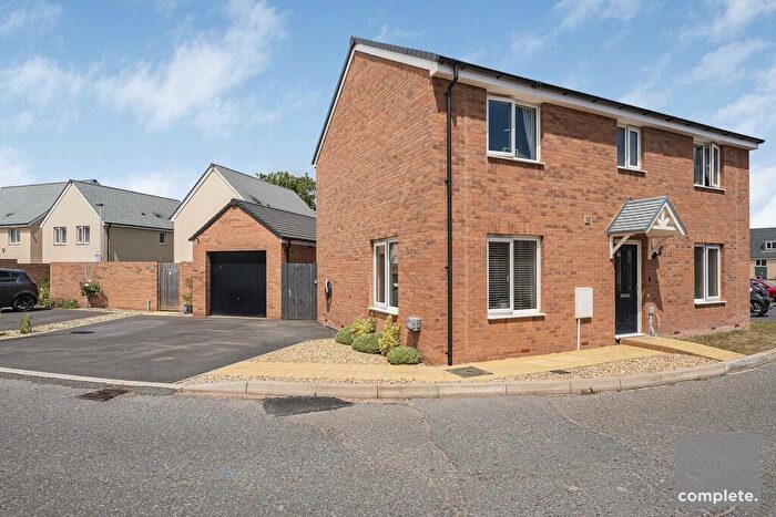 4 Bedroom Detached House For Sale In Elbow Close, Cranbrook, Exeter, EX5