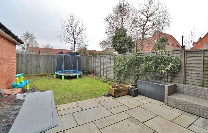 3 Bedroom End Of Terrace House For Sale In Gold Close, Fareham, PO14