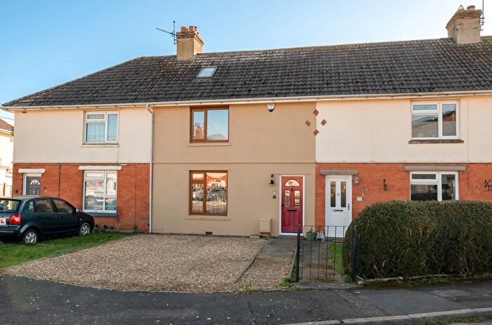 3 Bedroom Terraced House For Sale In The Crescent, Ilminster, TA19