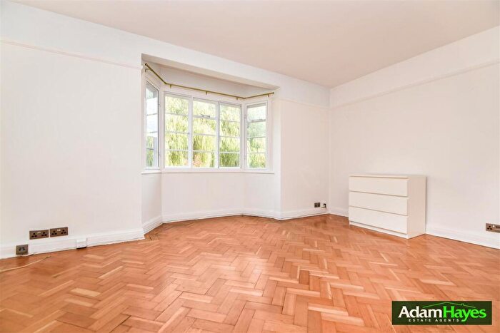 2 Bedroom Apartment To Rent In Denison Close, East Finchley, N2