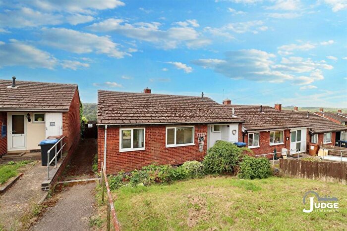 2 Bedroom Terraced Bungalow For Sale In Oakwood Close, Thornton, Coalville, LE67