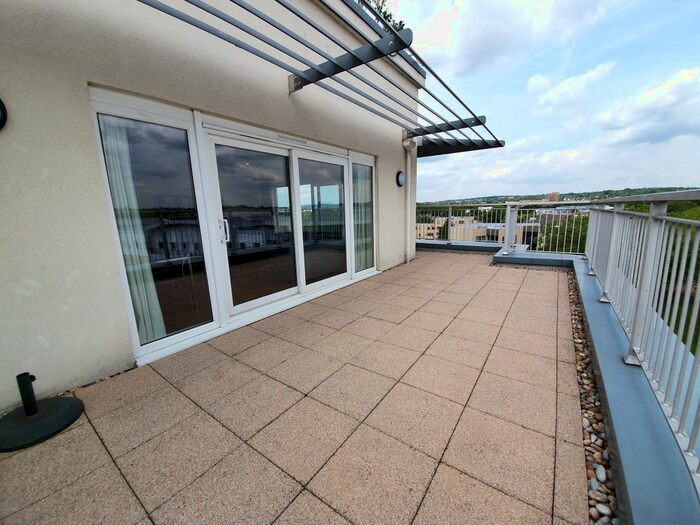 3 Bedroom Flat To Rent In Beaufort Park, Heritage Avenue, Colindale, NW9