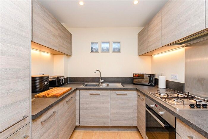 3 Bedroom Link Detached House For Sale In Borough Green, Sevenoaks, Kent, TN15