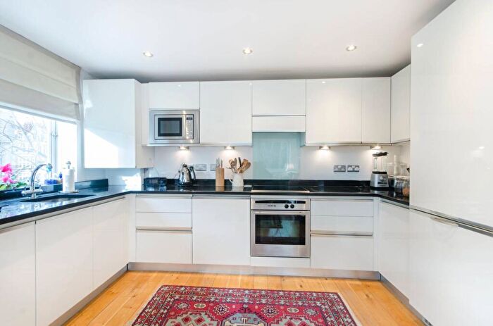 1 Bedroom Flat For Sale In Elm Park Gardens, Chelsea, London, SW10