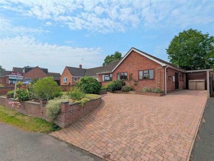 3 Bedroom Detached Bungalow For Sale In Naunton, Upton-Upon-Severn, Worcester, WR8