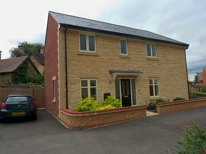 3 Bedroom Semi-Detached House To Rent In St. Marys Lane, Warmington, Peterborough, Cambridgeshire, PE8