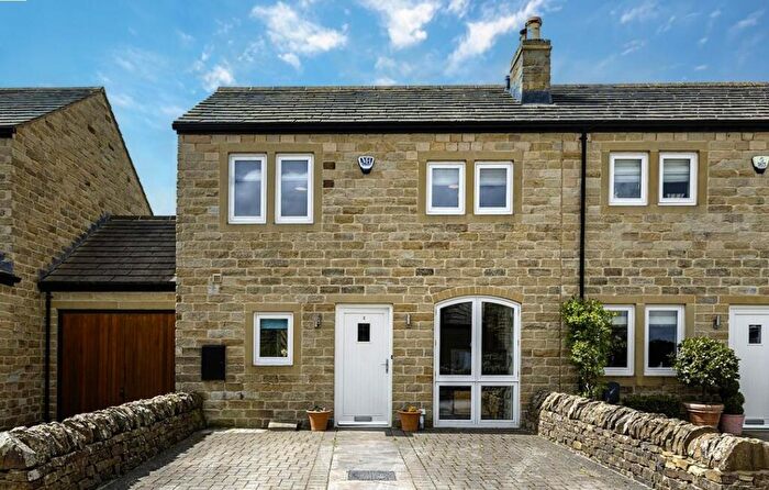 3 Bedroom Cottage For Sale In Keepers Way, Huddersfield, HD4