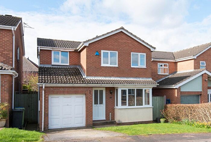 3 Bedroom Detached House For Sale In Tollbridge Road, Woodthorpe, S43
