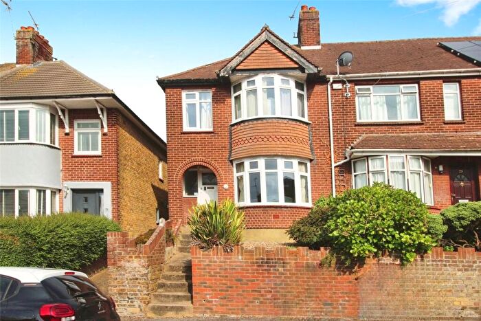 3 Bedroom End Of Terrace House For Sale In Gaze Hill Avenue, Sittingbourne, Kent, ME10