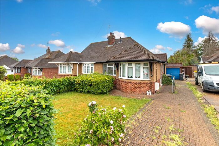 2 Bedroom Bungalow For Sale In Poplars Close, Luton, Bedfordshire, LU2