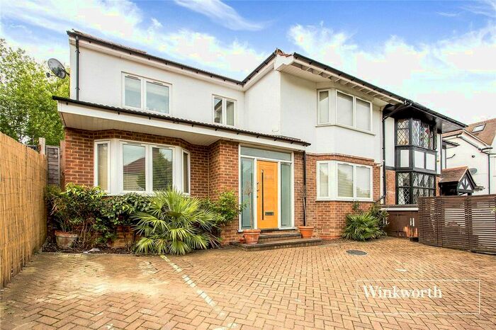 2 Bedroom Flat To Rent In Argyle Road, Woodside Park, London, N12