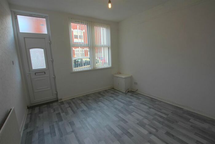 3 Bedroom Terraced House To Rent In Beatrice Road, Leicester, LE3