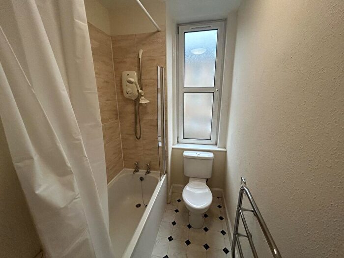 1 Bedroom Flat To Rent In Watson Crescent, Polwarth, Edinburgh, EH11