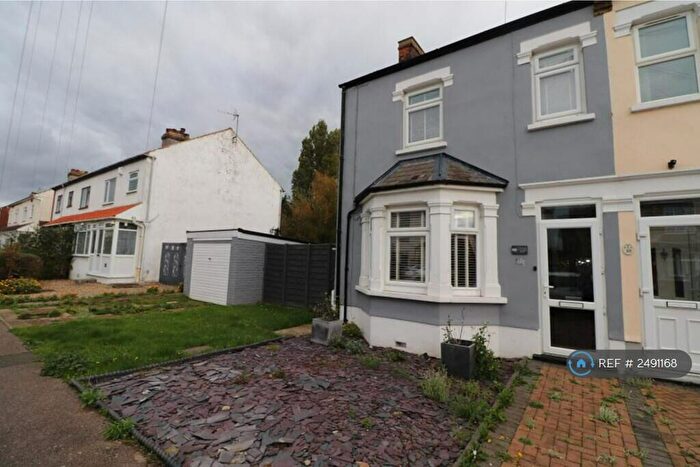 4 Bedroom Semi-Detached House To Rent In Coronation Road, Clacton-On-Sea, CO15