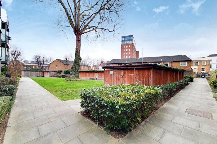 1 Bedroom Flat To Rent In William Court, Greenwich High Road, Greenwich, London, SE10