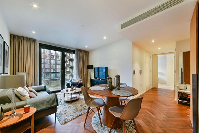 2 Bedroom Apartment For Sale In Ambassador Building, Embassy Gardens, Nine Elms, SW11