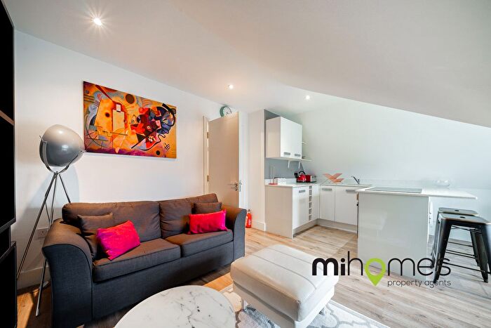 1 Bedroom Flat To Rent In Beaconsfield Road, London, N11