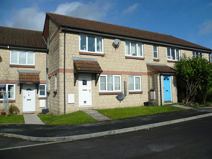 1 Bedroom Flat To Rent In Imberwood Close, Warminster, BA12