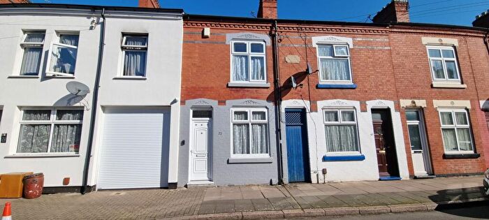 3 Bedroom Terraced House For Sale In Burfield Street, Leicester, LE4