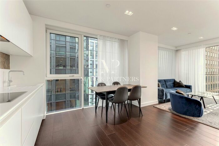 2 Bedroom Flat To Rent In Casson Square, Waterloo, Greater London, SE1