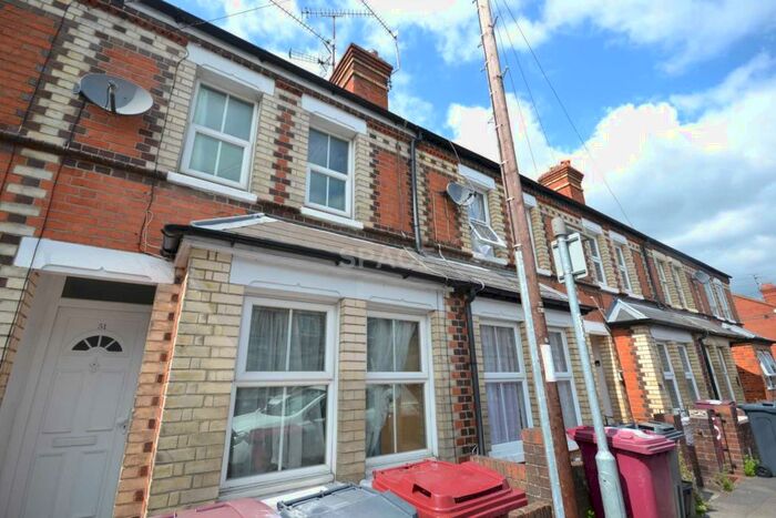 4 Bedroom Terraced House To Rent In Pitcroft Avenue, Earley, Reading, Berkshire, RG6