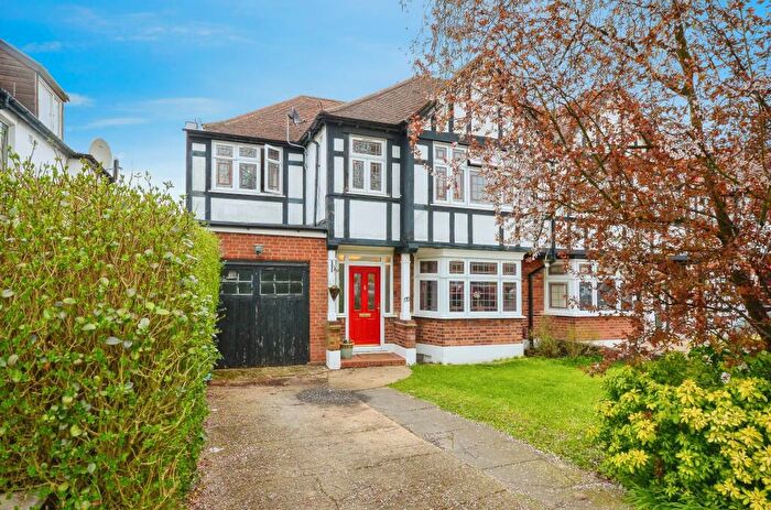 5 Bedroom Semi Detached House For Sale In Carlton Avenue West, Wembley, HA0