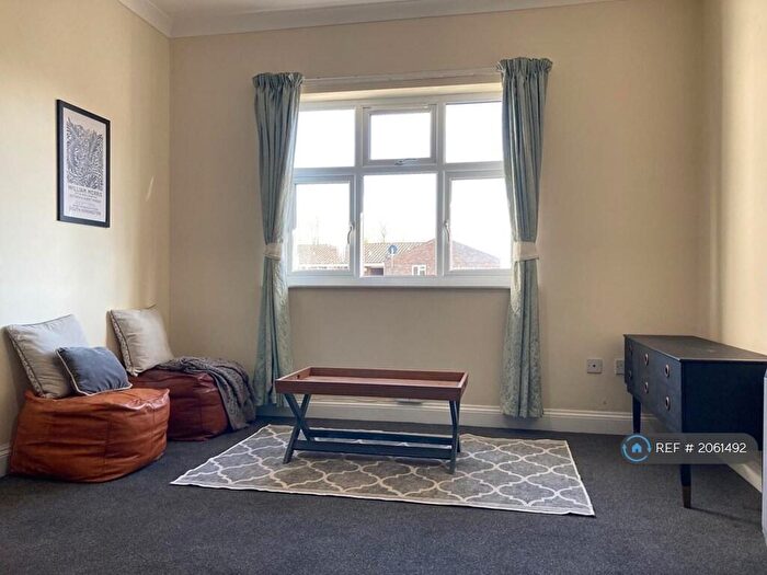 2 Bedroom Flat To Rent In Oundle Road, Peterborough, PE2