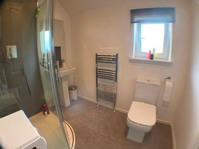 4 Bedroom Semi-Detached House To Rent In Broompark Drive, Lesmahagow, ML11