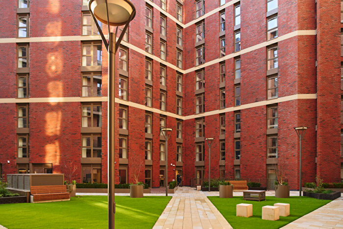 2 Bedroom Flat To Rent In Apo The Holloway, Ellis Street, Birmingham, B1
