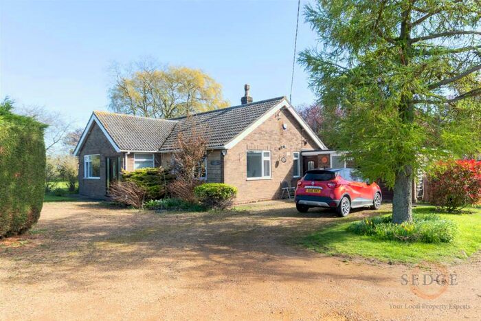 3 Bedroom Detached Bungalow For Sale In Weston Hills, Spalding, PE12