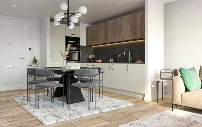 2 Bedroom Apartment To Rent In Tea Tree House, Botanical Gardens, West Byfleet, KT14