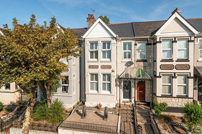 3 Bedroom Terraced House For Sale In Elphinstone Road, Peverell, PL2