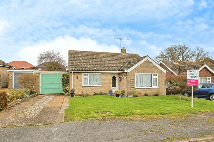 2 Bedroom Detached Bungalow For Sale In Hillside, Swaffham, PE37