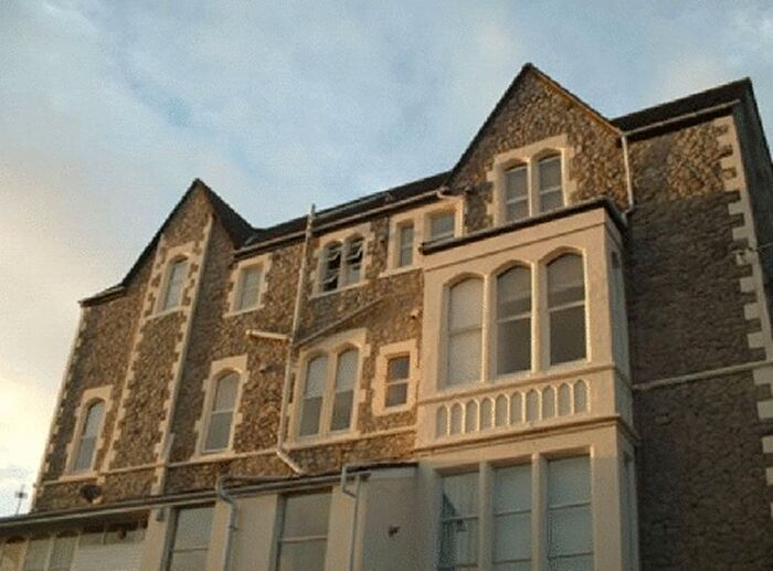 2 Bedroom Flat To Rent In Netherleigh Mansions, Shrubbery Road, Weston-Super-Mare, BS23