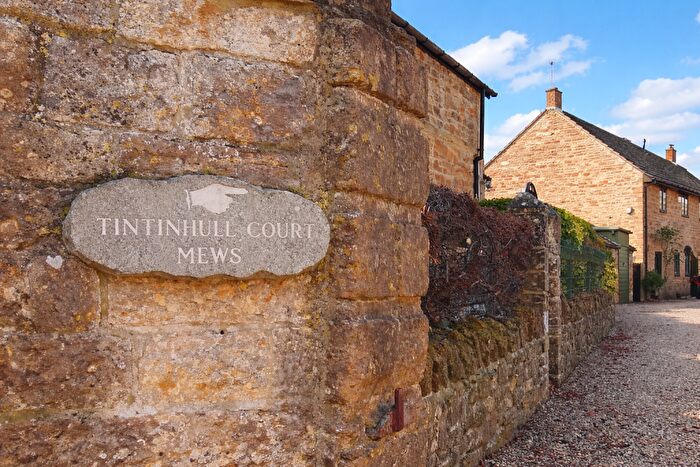 4 Bedroom Barn Conversion For Sale In Tintinhull Court Mews, St Margarets Road, Tintinhull, BA22