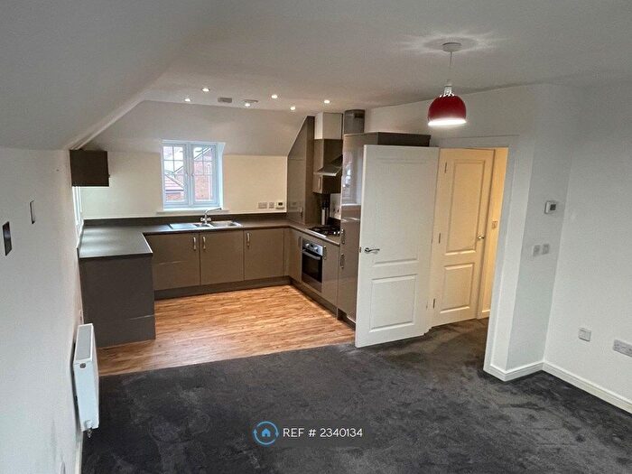 2 Bedroom Flat To Rent In Barming Walk, Barming, Maidstone, ME16