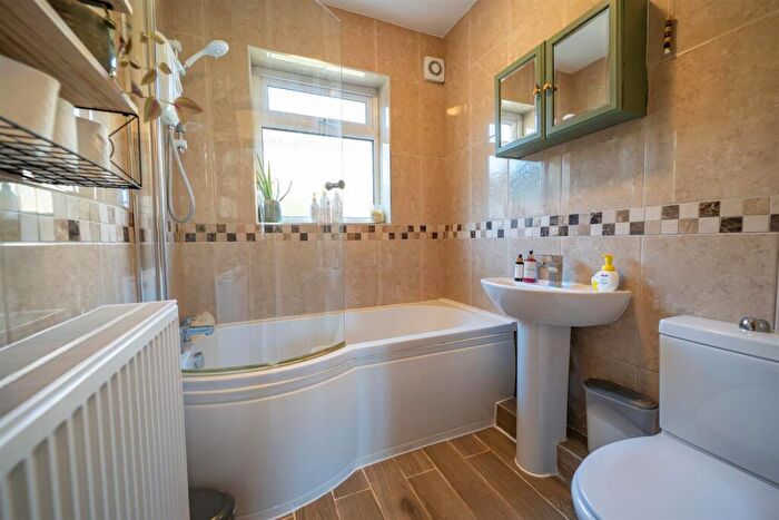 3 Bedroom Detached House For Sale In Berma Close, Mumbles, Swansea, SA3