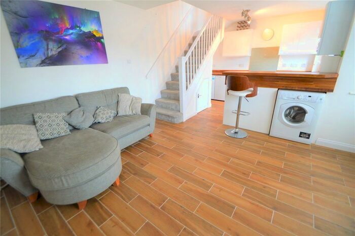 1 Bedroom Detached House To Rent In Fernleigh Close, Waddon, Croydon, CR0